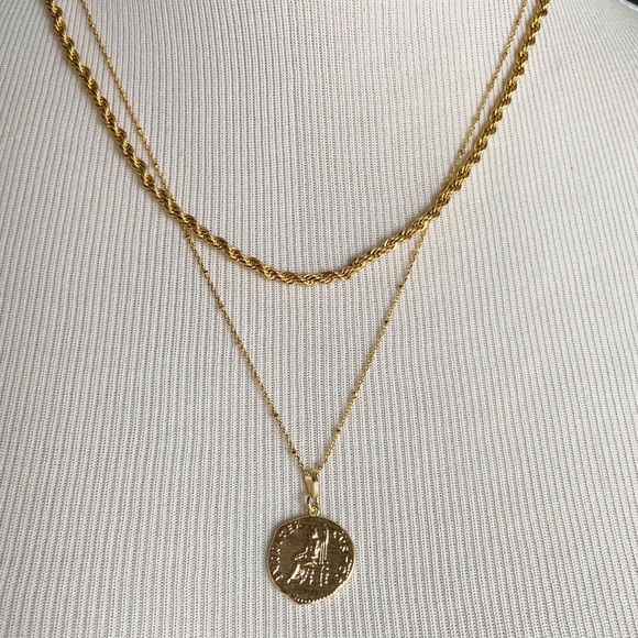 14k Gold filled coin pendant with rope chain - Picture 1 of 4